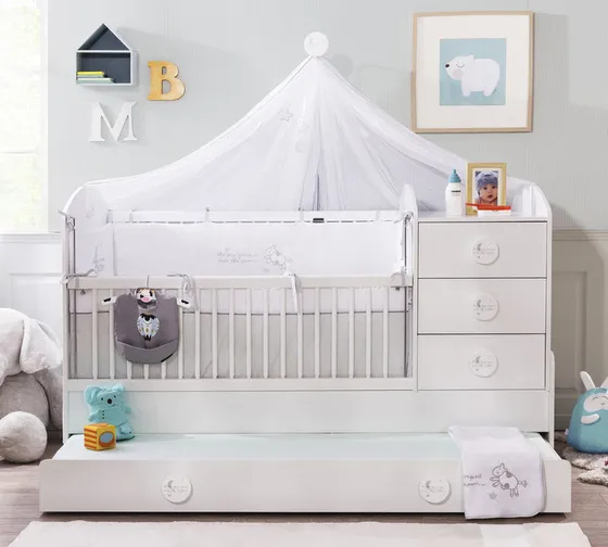 Convertible Baby-Bed
