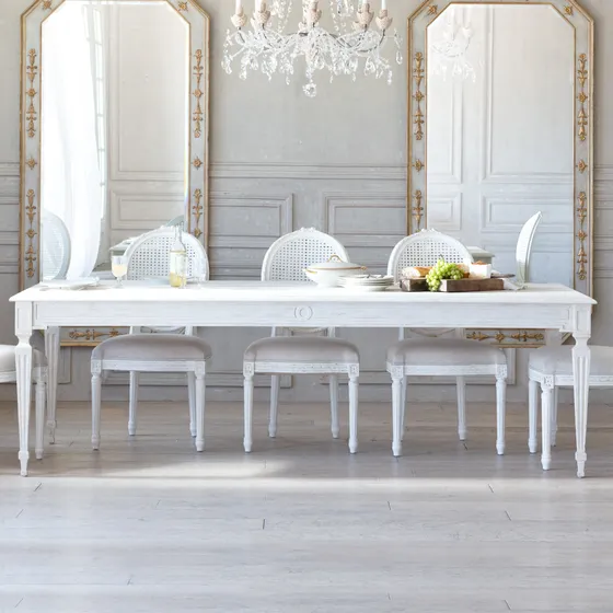 eloquence dining table